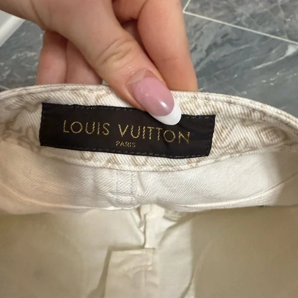 Louis Vuitton Cream White Jean Mini Shorts Size 36 - Picture 3 of 4